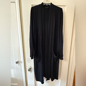 Banana Republic Black Knit Long Sweater With Pockets - Size XL.